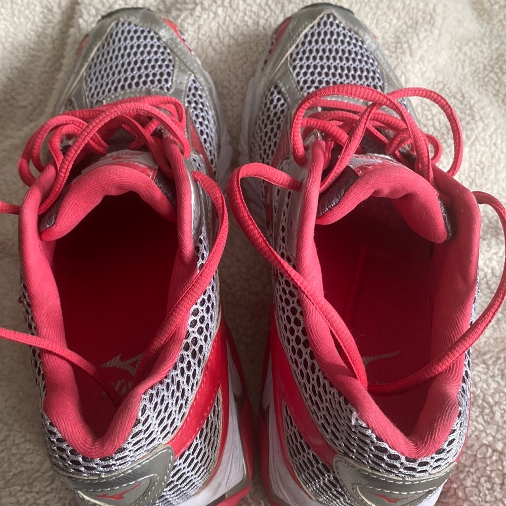 Mizuno wave nexus 7 running shoes